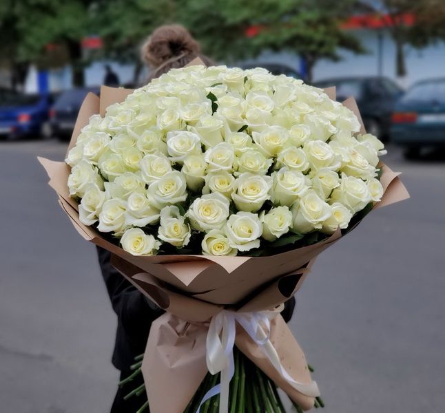 Букет из 101 белой розы 70см