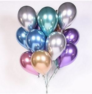 Фонтан из 15 шаров цвета хром
