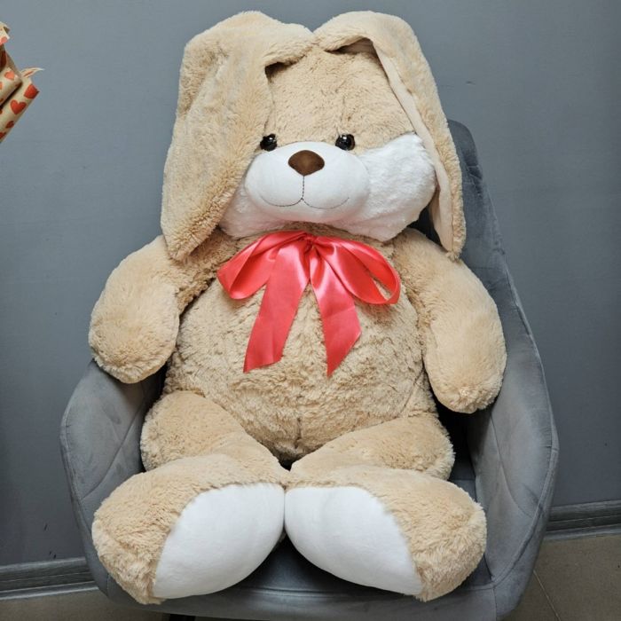 Зайчик  Красавчик 105 см + букет из 19 роз (50см)
